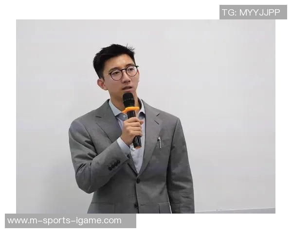 安格斯与里昂的精彩对决揭示足球战术与团队合作的深刻内涵 安格斯与里昂的精彩对决揭示足球战术与团队合作的深刻内涵